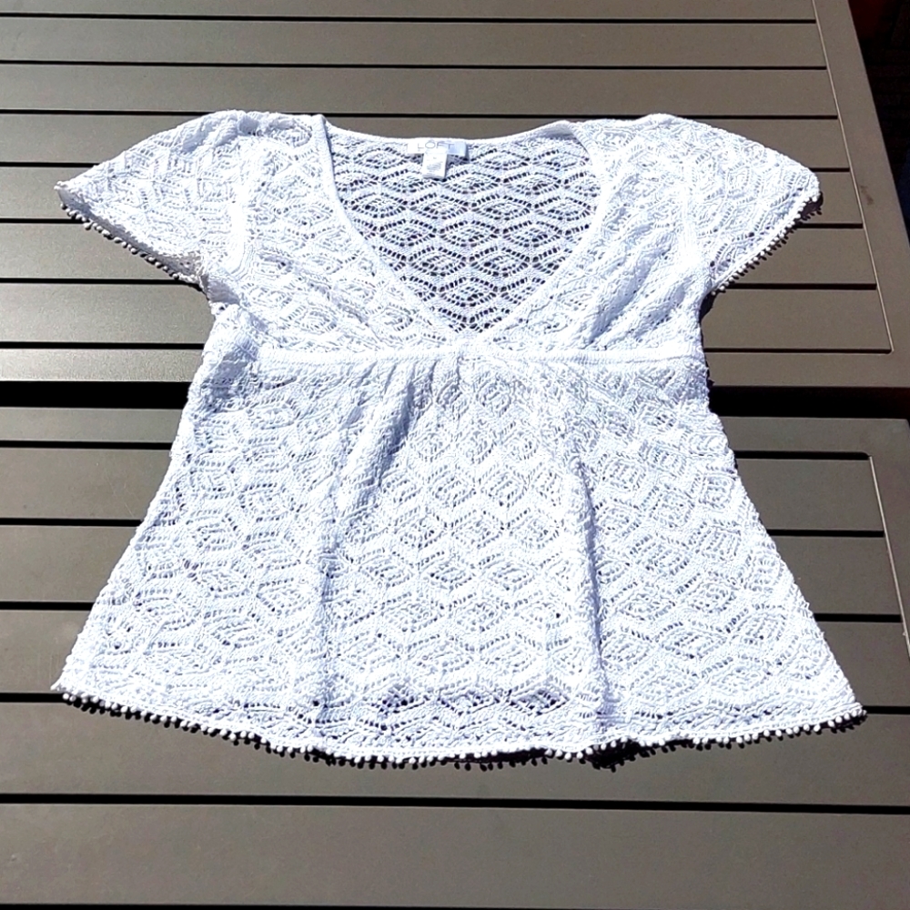 LOFT Beautiful lace tunic cap sleeve top